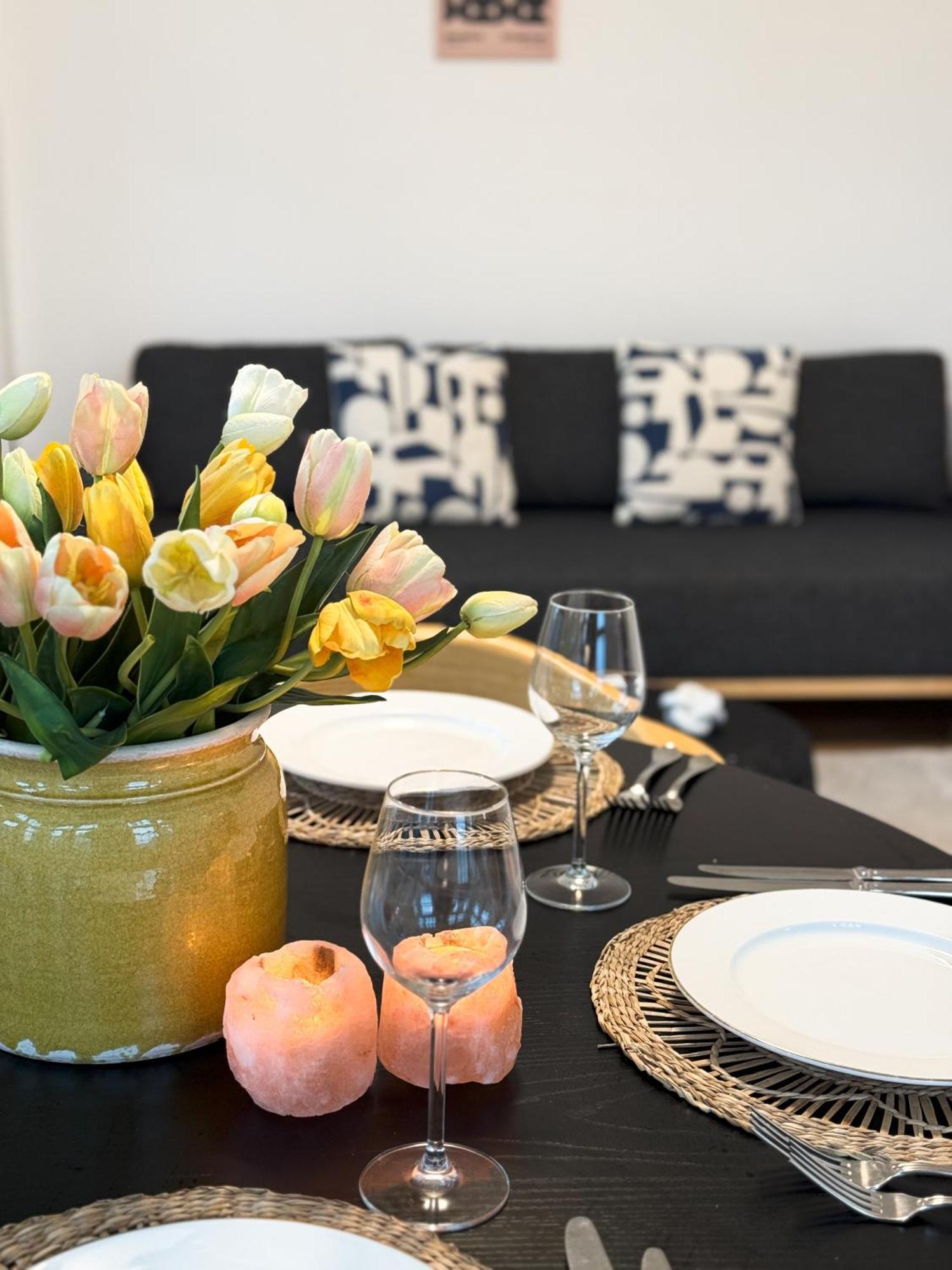 Le Faubourg Suites Antwerpen Ngoại thất bức ảnh
